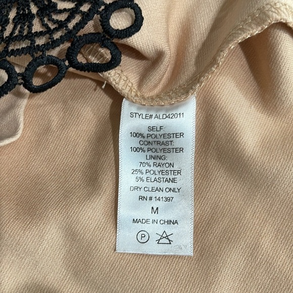 NWT ASTR The Label Lace High Low Body Con Strappy Dress SZ M Black Nude - Picture 9 of 9